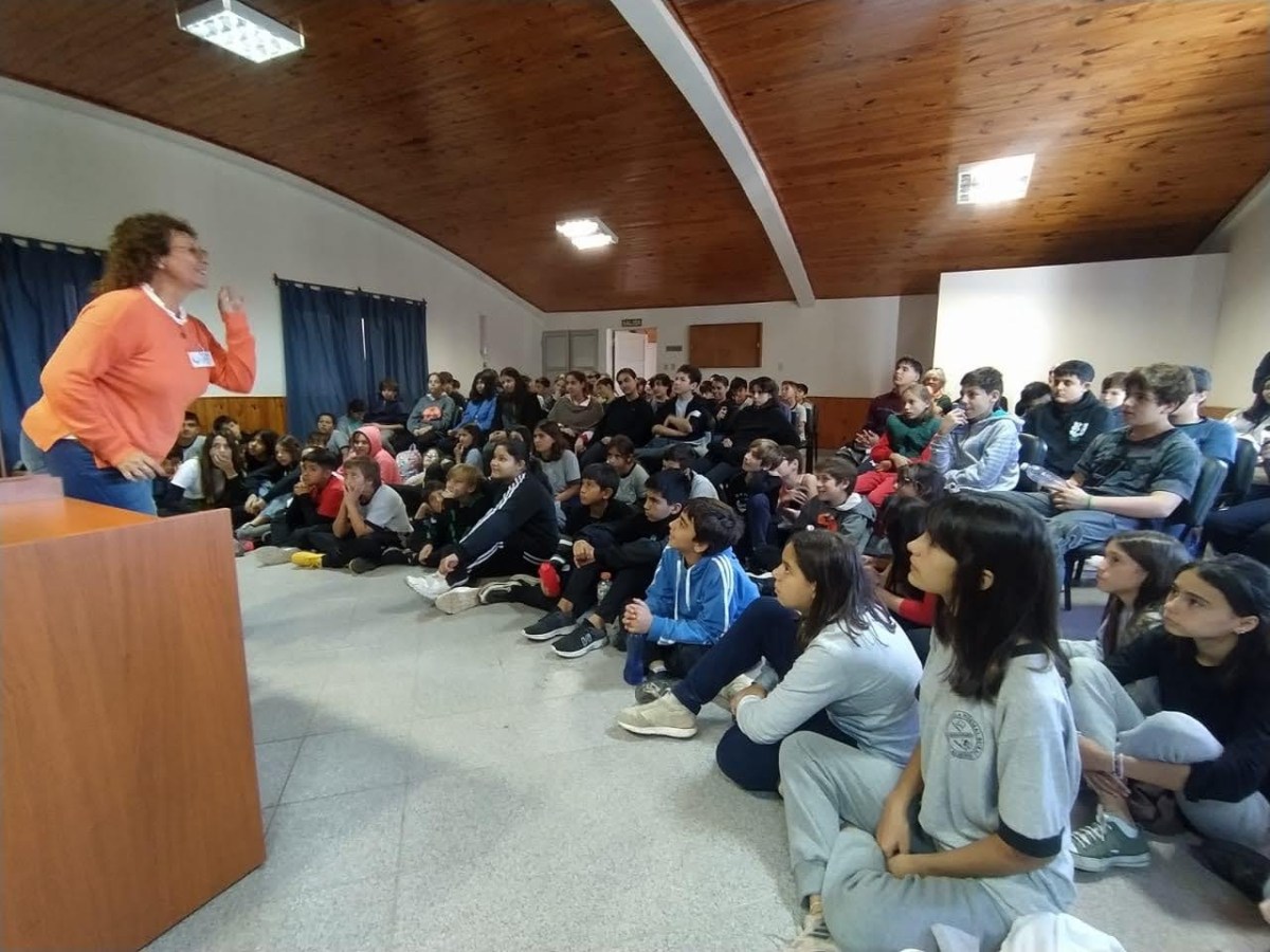 La importancia de la narración oral escénica en la aparición de la cultura y las tradiciones&nbsp;populares